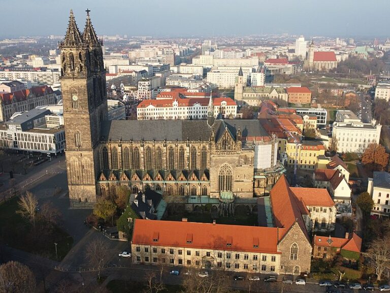 Magdeburger Dom Luftbild 768x577