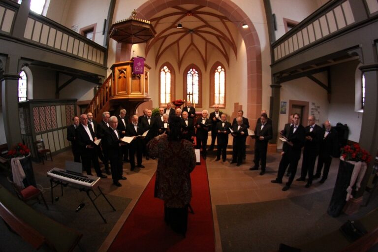 church choir 408412 960 720 768x512