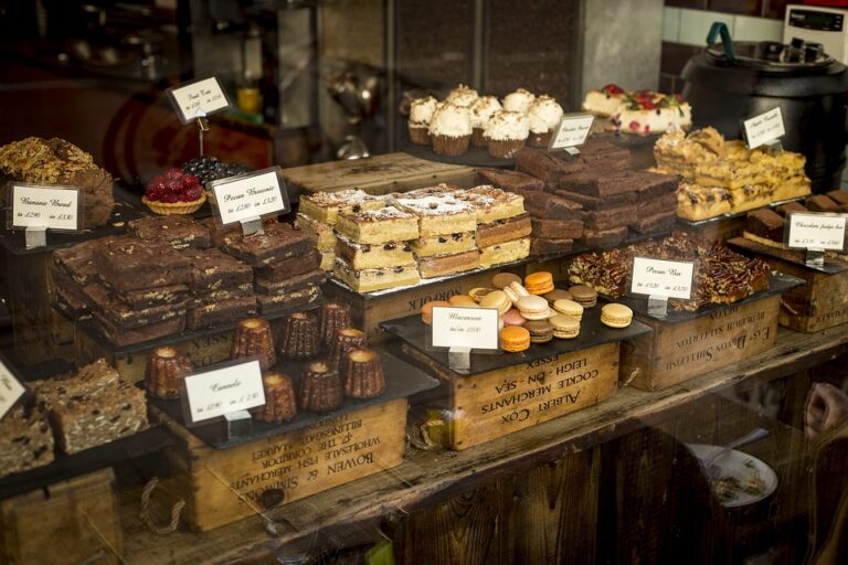 desserts 1868181 960 720 768x512